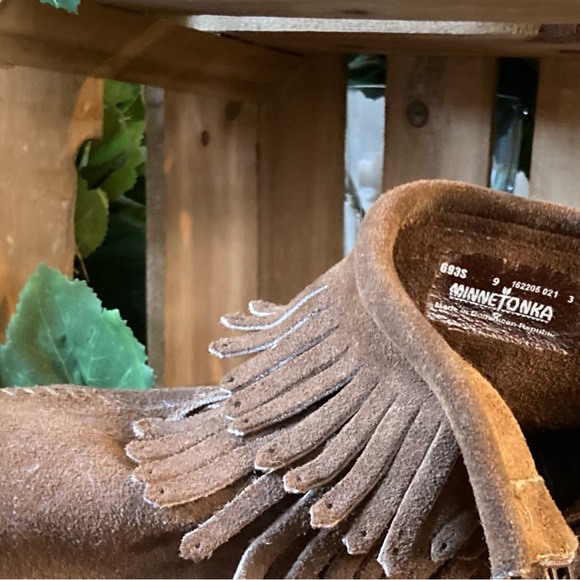 Women’s Brown Double Fringe Moccasin Side Zipper Ankle Boots Size 9. - Picture 3 of 3